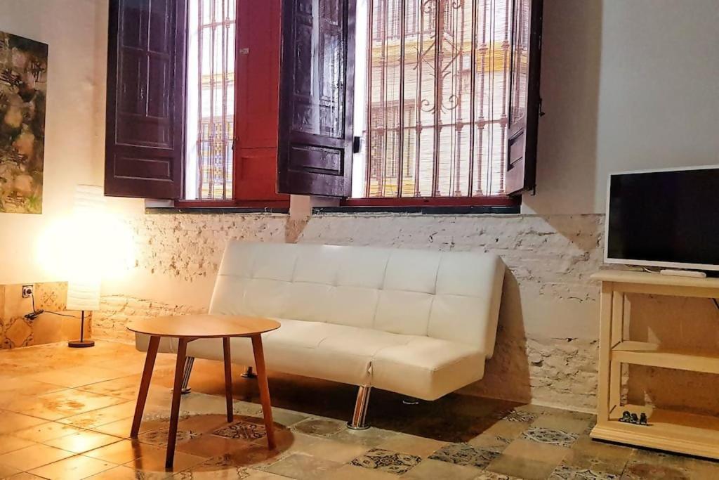 B Reform Netflix Parking Segun Disponibilidad Apartment Seville Luaran gambar